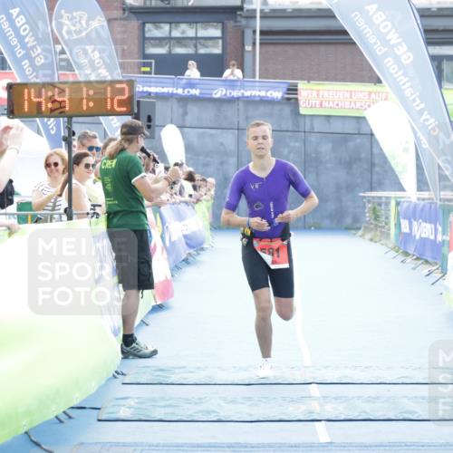 10.08.2025 - GEWOBA Citytriathlon Bremen H.Heesch http://msf.ph/oto/8557008 10.08.2025 14:41:16 Ziel 581 meine-sportfotos.de
