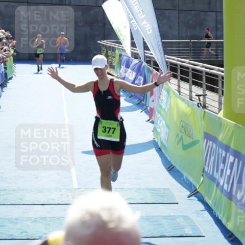 10.08.2025 - GEWOBA Citytriathlon Bremen H.Heesch http://msf.ph/oto/8557022 10.08.2025 15:33:39 Ziel 358, 377 meine-sportfotos.de
