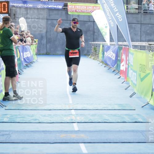 10.08.2025 - GEWOBA Citytriathlon Bremen H.Heesch http://msf.ph/oto/8557025 10.08.2025 14:41:34 Ziel 766 meine-sportfotos.de