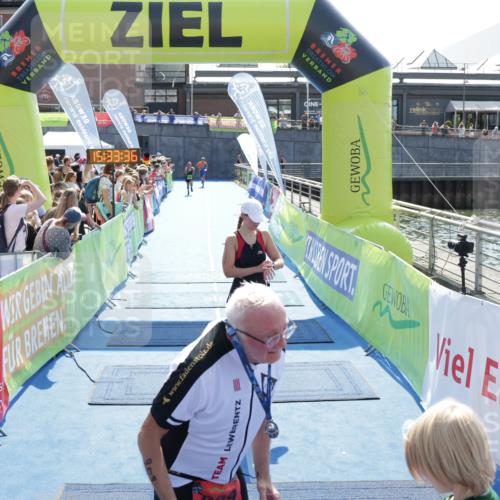 10.08.2025 - GEWOBA Citytriathlon Bremen H.Heesch http://msf.ph/oto/8557034 10.08.2025 15:33:40 Ziel 358, 377, 439 meine-sportfotos.de