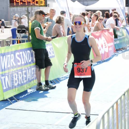 10.08.2025 - GEWOBA Citytriathlon Bremen H.Heesch http://msf.ph/oto/8557049 10.08.2025 14:44:27 Ziel 937 meine-sportfotos.de