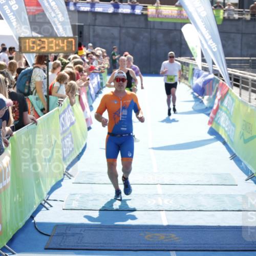 10.08.2025 - GEWOBA Citytriathlon Bremen H.Heesch http://msf.ph/oto/8557054 10.08.2025 15:33:51 Ziel 196, 266, 352, 409, 439, 517 meine-sportfotos.de