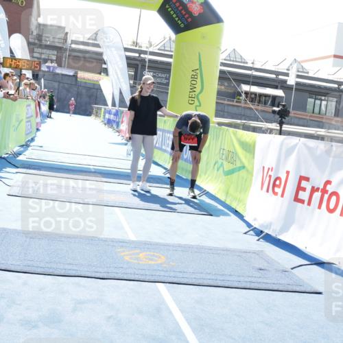 10.08.2025 - GEWOBA Citytriathlon Bremen H.Heesch http://msf.ph/oto/8557089 10.08.2025 14:49:19 Ziel 671 meine-sportfotos.de