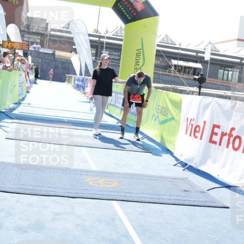10.08.2025 - GEWOBA Citytriathlon Bremen H.Heesch http://msf.ph/oto/8557091 10.08.2025 14:49:19 Ziel 671 meine-sportfotos.de