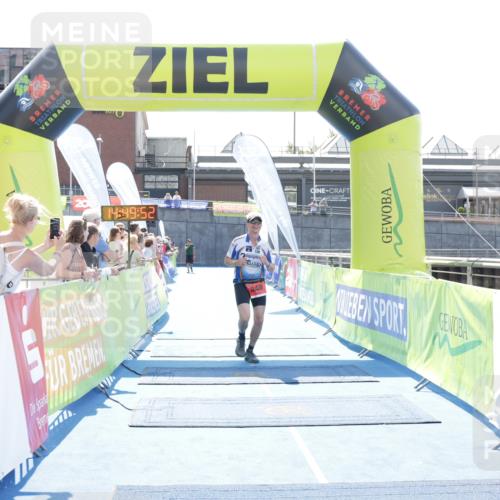10.08.2025 - GEWOBA Citytriathlon Bremen H.Heesch http://msf.ph/oto/8557117 10.08.2025 14:49:56 Ziel 848 meine-sportfotos.de