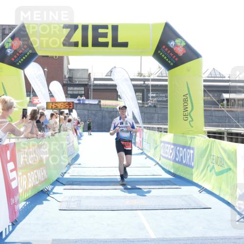 10.08.2025 - GEWOBA Citytriathlon Bremen H.Heesch http://msf.ph/oto/8557119 10.08.2025 14:49:56 Ziel 848 meine-sportfotos.de