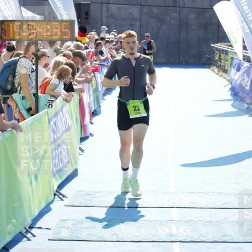 10.08.2025 - GEWOBA Citytriathlon Bremen H.Heesch http://msf.ph/oto/8557125 10.08.2025 15:34:39 Ziel 22 meine-sportfotos.de