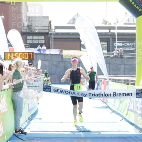 10.08.2025 - GEWOBA Citytriathlon Bremen H.Heesch http://msf.ph/oto/8557127 10.08.2025 14:50:11 Ziel 11 meine-sportfotos.de