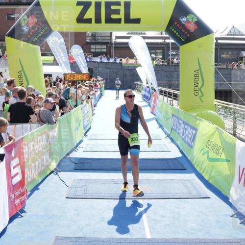 10.08.2025 - GEWOBA Citytriathlon Bremen H.Heesch http://msf.ph/oto/8557157 10.08.2025 15:34:52 Ziel 293 meine-sportfotos.de