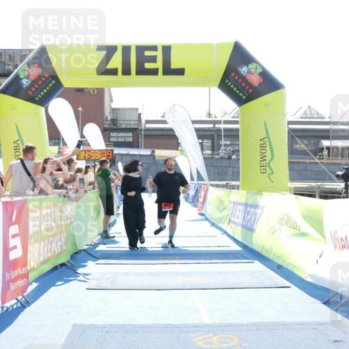 10.08.2025 - GEWOBA Citytriathlon Bremen H.Heesch http://msf.ph/oto/8557186 10.08.2025 14:53:42 Ziel 663 meine-sportfotos.de