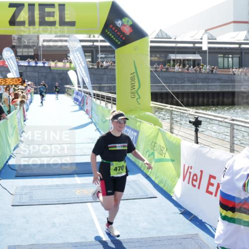 10.08.2025 - GEWOBA Citytriathlon Bremen H.Heesch http://msf.ph/oto/8557187 10.08.2025 15:35:06 Ziel 269, 402, 470 meine-sportfotos.de