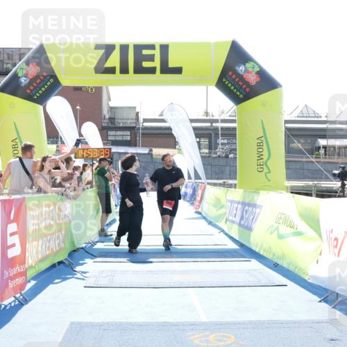 10.08.2025 - GEWOBA Citytriathlon Bremen H.Heesch http://msf.ph/oto/8557188 10.08.2025 14:53:42 Ziel 663 meine-sportfotos.de