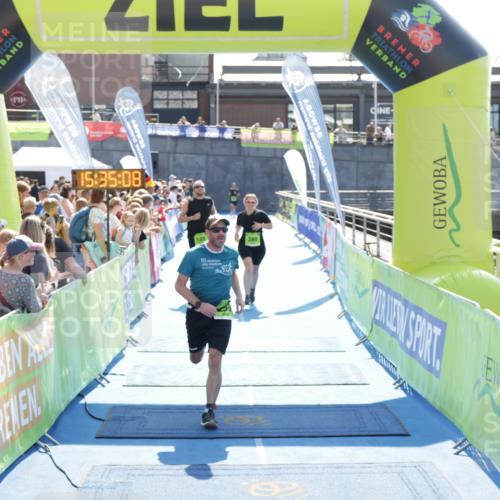10.08.2025 - GEWOBA Citytriathlon Bremen H.Heesch http://msf.ph/oto/8557198 10.08.2025 15:35:12 Ziel 182, 259, 389, 470 meine-sportfotos.de