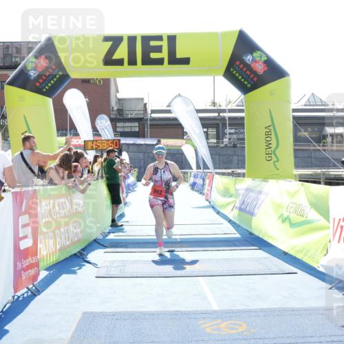 10.08.2025 - GEWOBA Citytriathlon Bremen H.Heesch http://msf.ph/oto/8557210 10.08.2025 14:53:53 Ziel 942 meine-sportfotos.de
