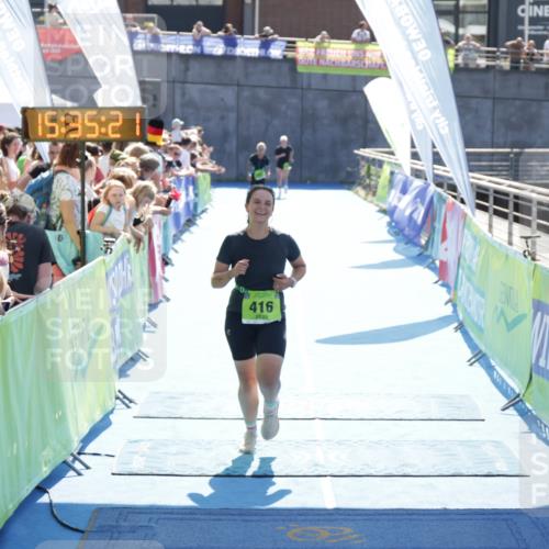 10.08.2025 - GEWOBA Citytriathlon Bremen H.Heesch http://msf.ph/oto/8557241 10.08.2025 15:35:25 Ziel 416 meine-sportfotos.de