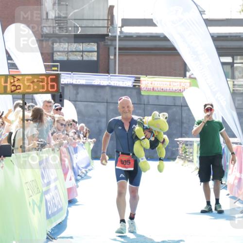 10.08.2025 - GEWOBA Citytriathlon Bremen H.Heesch http://msf.ph/oto/8557252 10.08.2025 14:55:40 Ziel 165, 905 meine-sportfotos.de