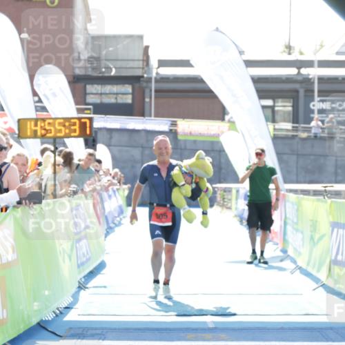 10.08.2025 - GEWOBA Citytriathlon Bremen H.Heesch http://msf.ph/oto/8557255 10.08.2025 14:55:40 Ziel 165, 905 meine-sportfotos.de