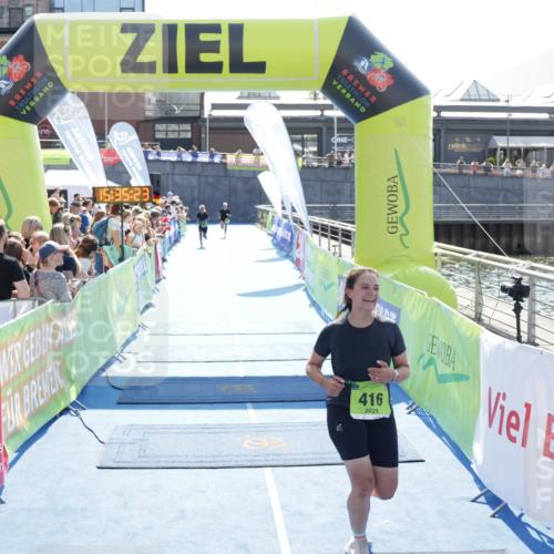 10.08.2025 - GEWOBA Citytriathlon Bremen H.Heesch http://msf.ph/oto/8557256 10.08.2025 15:35:27 Ziel 416, 485 meine-sportfotos.de