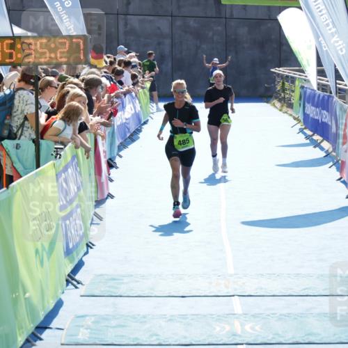 10.08.2025 - GEWOBA Citytriathlon Bremen H.Heesch http://msf.ph/oto/8557258 10.08.2025 15:35:31 Ziel 344, 416, 485 meine-sportfotos.de