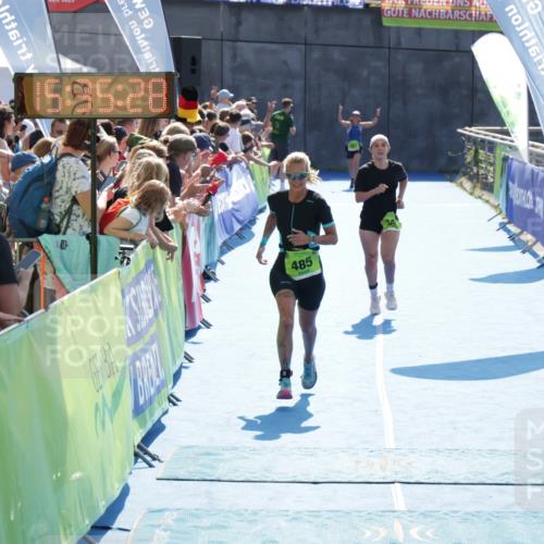 10.08.2025 - GEWOBA Citytriathlon Bremen H.Heesch http://msf.ph/oto/8557262 10.08.2025 15:35:31 Ziel 344, 416, 485 meine-sportfotos.de
