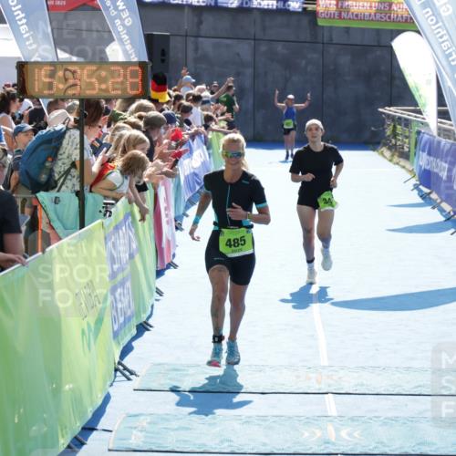 10.08.2025 - GEWOBA Citytriathlon Bremen H.Heesch http://msf.ph/oto/8557266 10.08.2025 15:35:32 Ziel 344, 416, 485 meine-sportfotos.de