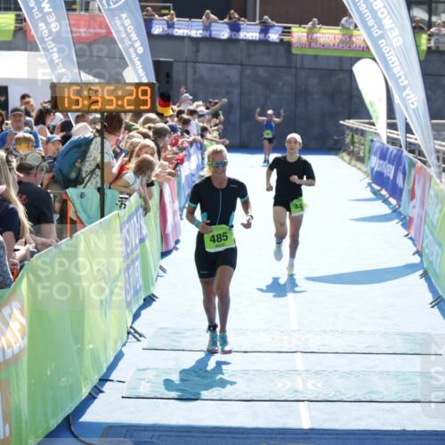 10.08.2025 - GEWOBA Citytriathlon Bremen H.Heesch http://msf.ph/oto/8557267 10.08.2025 15:35:32 Ziel 344, 416, 485 meine-sportfotos.de