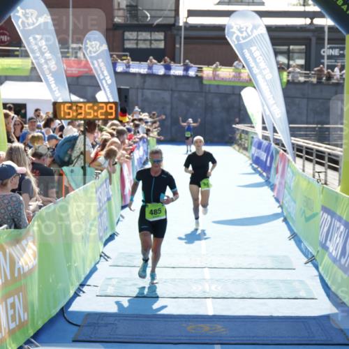 10.08.2025 - GEWOBA Citytriathlon Bremen H.Heesch http://msf.ph/oto/8557269 10.08.2025 15:35:33 Ziel 344, 485 meine-sportfotos.de