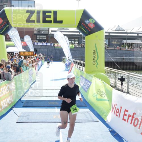 10.08.2025 - GEWOBA Citytriathlon Bremen H.Heesch http://msf.ph/oto/8557290 10.08.2025 15:35:37 Ziel 344, 485 meine-sportfotos.de