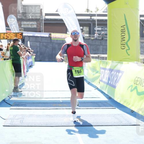10.08.2025 - GEWOBA Citytriathlon Bremen H.Heesch http://msf.ph/oto/8557324 10.08.2025 14:59:20 Ziel 156, 167 meine-sportfotos.de