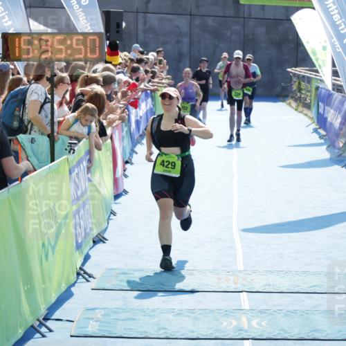 10.08.2025 - GEWOBA Citytriathlon Bremen H.Heesch http://msf.ph/oto/8557339 10.08.2025 15:35:54 Ziel 399, 429, 492 meine-sportfotos.de