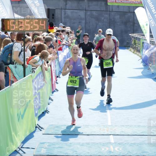 10.08.2025 - GEWOBA Citytriathlon Bremen H.Heesch http://msf.ph/oto/8557355 10.08.2025 15:35:58 Ziel 320, 328, 356, 429, 492 meine-sportfotos.de