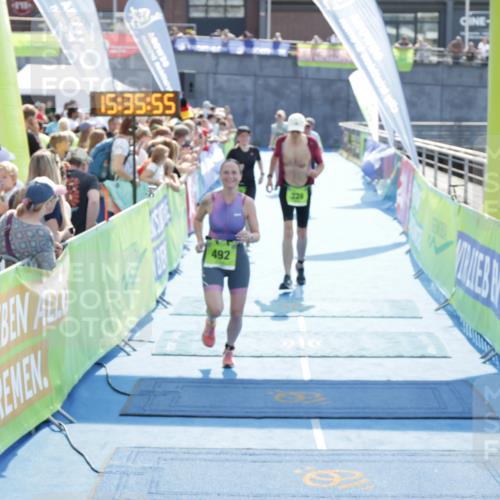 10.08.2025 - GEWOBA Citytriathlon Bremen H.Heesch http://msf.ph/oto/8557362 10.08.2025 15:35:59 Ziel 320, 328, 356, 410, 429, 492 meine-sportfotos.de