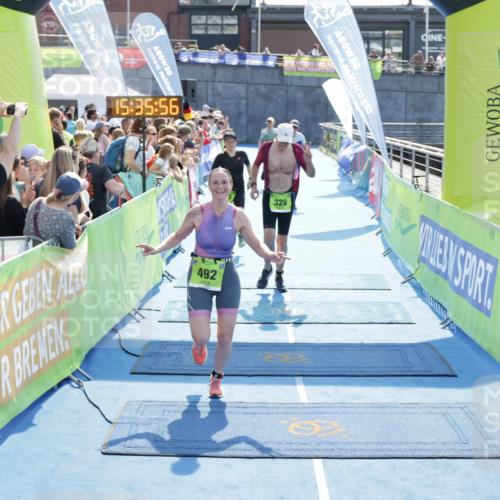 10.08.2025 - GEWOBA Citytriathlon Bremen H.Heesch http://msf.ph/oto/8557366 10.08.2025 15:35:59 Ziel 320, 328, 356, 410, 429, 492 meine-sportfotos.de
