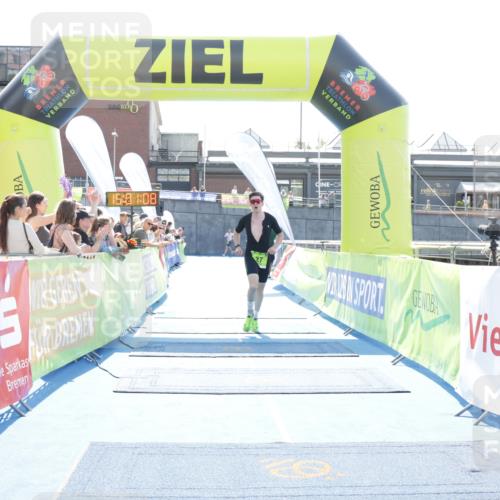 10.08.2025 - GEWOBA Citytriathlon Bremen H.Heesch http://msf.ph/oto/8557372 10.08.2025 15:01:12 Ziel 27 meine-sportfotos.de