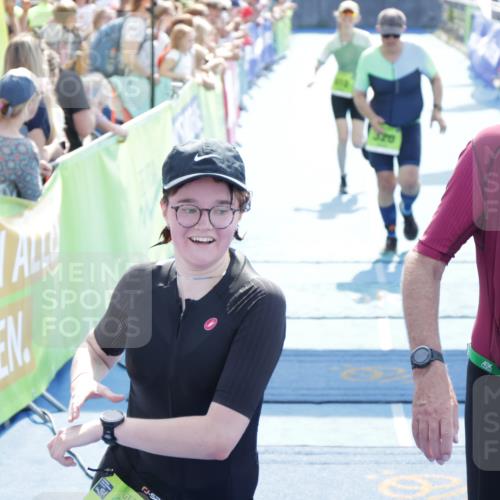 10.08.2025 - GEWOBA Citytriathlon Bremen H.Heesch http://msf.ph/oto/8557385 10.08.2025 15:36:03 Ziel 320, 328, 356, 410, 492 meine-sportfotos.de