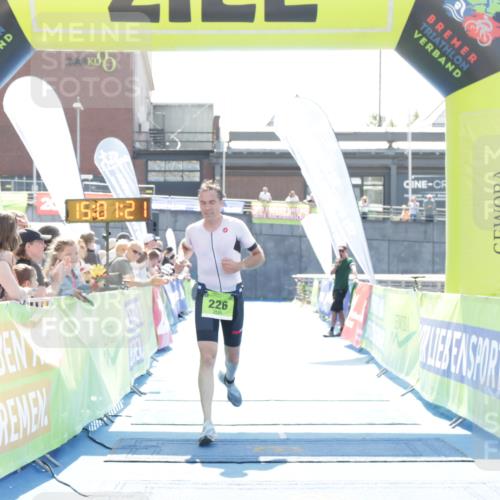 10.08.2025 - GEWOBA Citytriathlon Bremen H.Heesch http://msf.ph/oto/8557388 10.08.2025 15:01:25 Ziel 226 meine-sportfotos.de