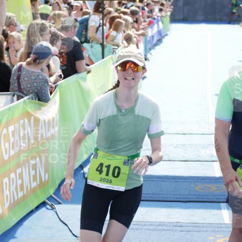 10.08.2025 - GEWOBA Citytriathlon Bremen H.Heesch http://msf.ph/oto/8557395 10.08.2025 15:36:07 Ziel 320, 328, 356, 410 meine-sportfotos.de