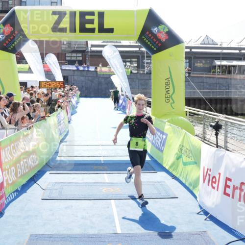10.08.2025 - GEWOBA Citytriathlon Bremen H.Heesch http://msf.ph/oto/8557415 10.08.2025 15:02:59 Ziel 8 meine-sportfotos.de