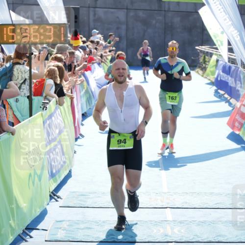 10.08.2025 - GEWOBA Citytriathlon Bremen H.Heesch http://msf.ph/oto/8557420 10.08.2025 15:36:35 Ziel 94, 163, 520 meine-sportfotos.de