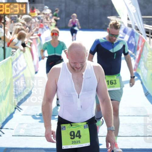 10.08.2025 - GEWOBA Citytriathlon Bremen H.Heesch http://msf.ph/oto/8557428 10.08.2025 15:36:38 Ziel 94, 163, 520 meine-sportfotos.de