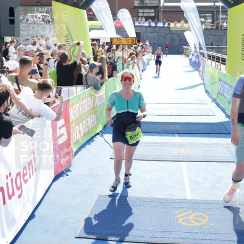10.08.2025 - GEWOBA Citytriathlon Bremen H.Heesch http://msf.ph/oto/8557435 10.08.2025 15:36:41 Ziel 94, 163, 496, 520 meine-sportfotos.de
