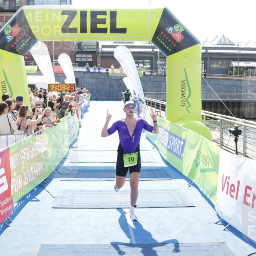 10.08.2025 - GEWOBA Citytriathlon Bremen H.Heesch http://msf.ph/oto/8557442 10.08.2025 15:03:27 Ziel 70, 112 meine-sportfotos.de