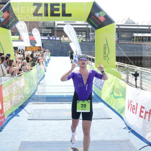 10.08.2025 - GEWOBA Citytriathlon Bremen H.Heesch http://msf.ph/oto/8557446 10.08.2025 15:03:28 Ziel 70, 112 meine-sportfotos.de