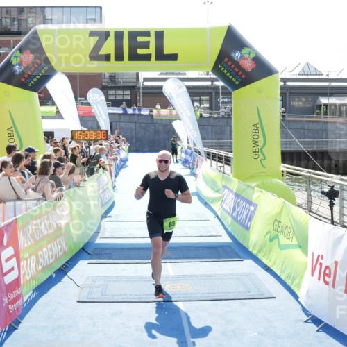 10.08.2025 - GEWOBA Citytriathlon Bremen H.Heesch http://msf.ph/oto/8557458 10.08.2025 15:03:42 Ziel 85 meine-sportfotos.de