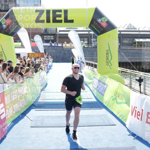10.08.2025 - GEWOBA Citytriathlon Bremen H.Heesch http://msf.ph/oto/8557460 10.08.2025 15:03:42 Ziel 85 meine-sportfotos.de