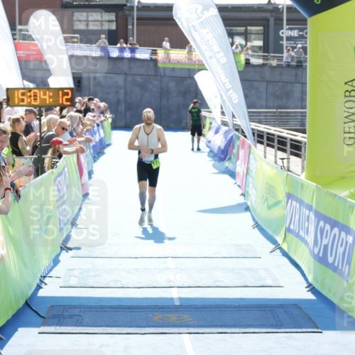 10.08.2025 - GEWOBA Citytriathlon Bremen H.Heesch http://msf.ph/oto/8557470 10.08.2025 15:04:16 Ziel 171 meine-sportfotos.de