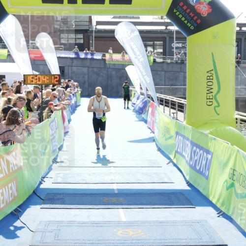 10.08.2025 - GEWOBA Citytriathlon Bremen H.Heesch http://msf.ph/oto/8557472 10.08.2025 15:04:16 Ziel 171 meine-sportfotos.de