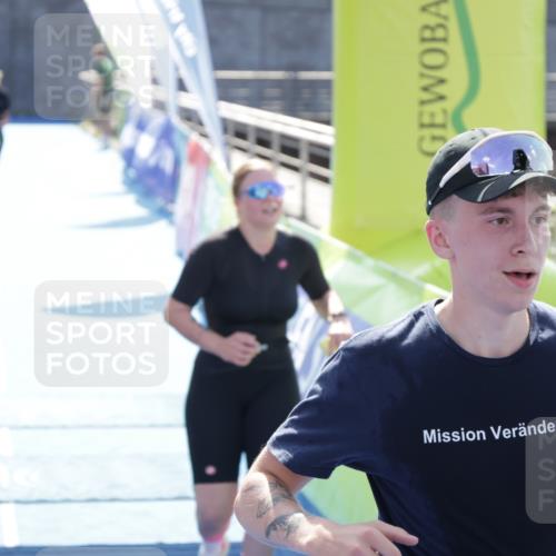 10.08.2025 - GEWOBA Citytriathlon Bremen H.Heesch http://msf.ph/oto/8557525 10.08.2025 15:37:10 Ziel 9, 220, 359, 504 meine-sportfotos.de