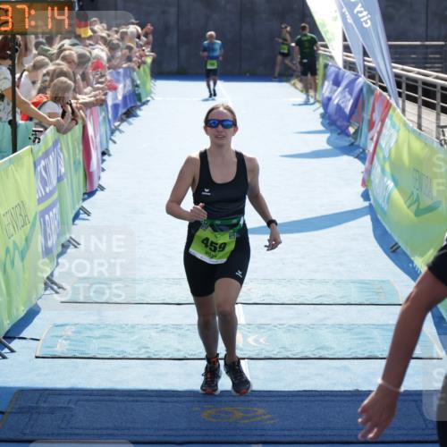 10.08.2025 - GEWOBA Citytriathlon Bremen H.Heesch http://msf.ph/oto/8557551 10.08.2025 15:37:18 Ziel 459, 504 meine-sportfotos.de