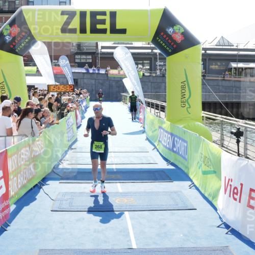 10.08.2025 - GEWOBA Citytriathlon Bremen H.Heesch http://msf.ph/oto/8557562 10.08.2025 15:05:36 Ziel 268 meine-sportfotos.de